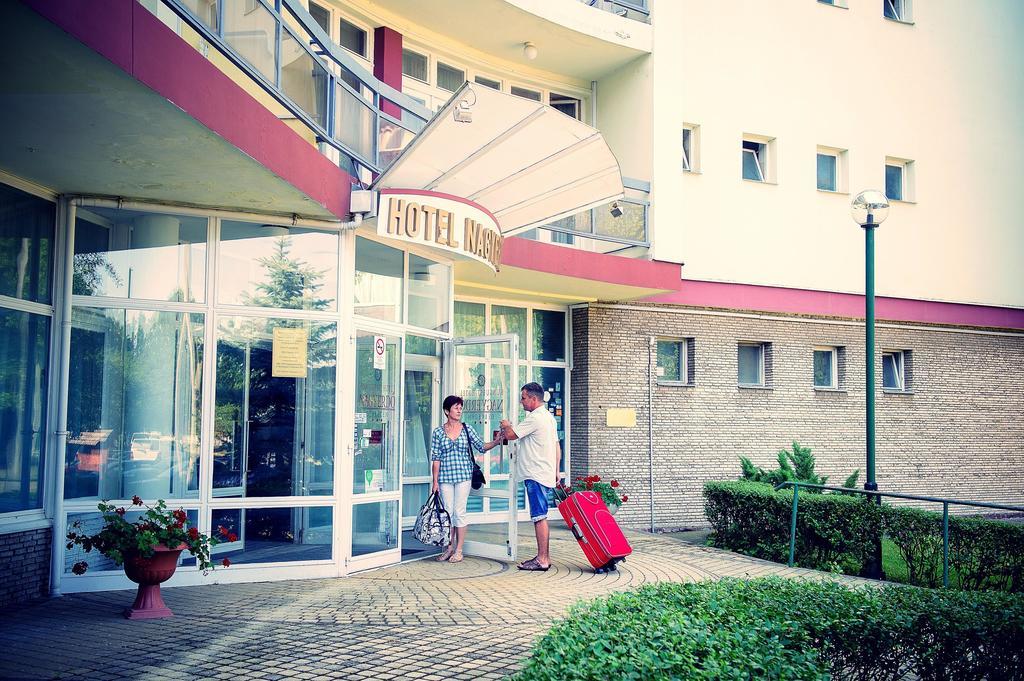 Hotel Nagyerdo Debrecen Extérieur photo
